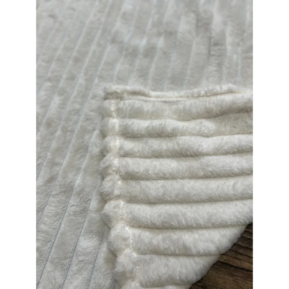 Rustic Rooster Plush Ribbed Throw Blanket Cream Ivory 40x55 soft light weight